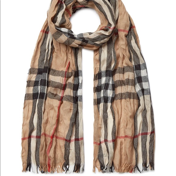 Burberry crinkle scarf Clearance